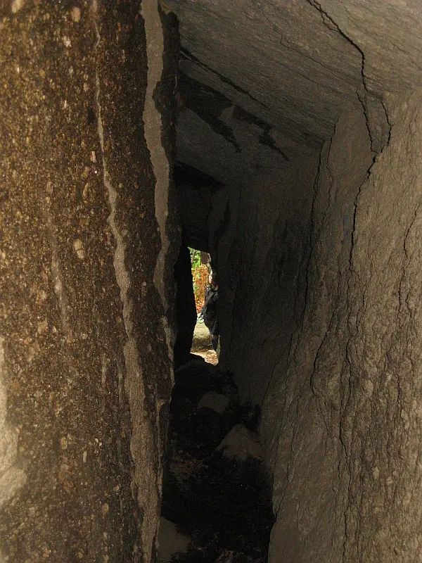 Jaskinia "Dziurawy Kamień"